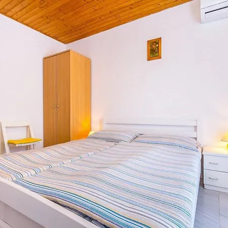 Apartment Dragica *