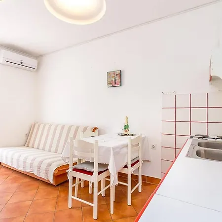 Dragica Apartment Valbandon