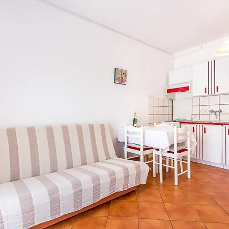 Apartment Dragica